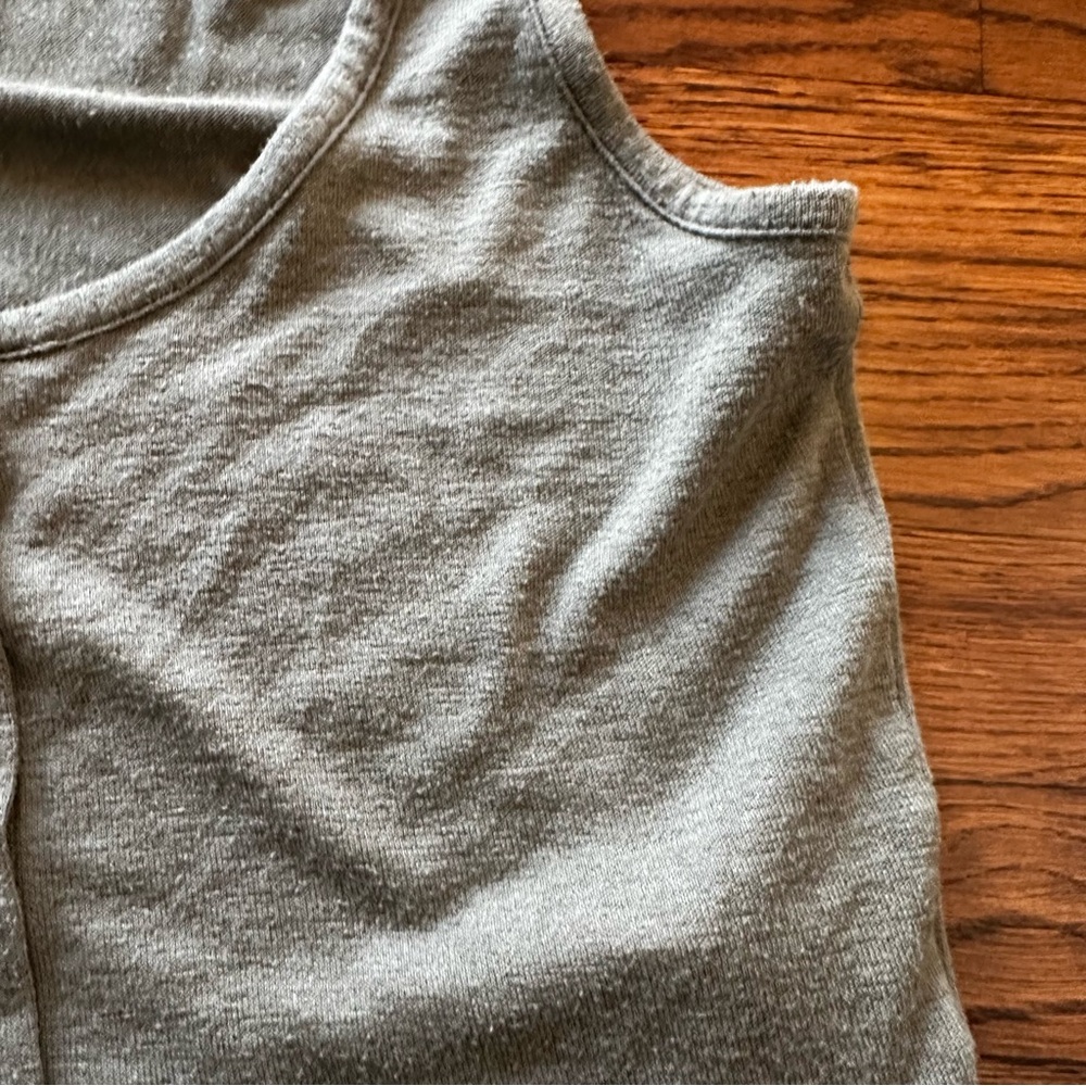 GAP sage green Button-Front cropped Tank Top - Picture 2 of 13